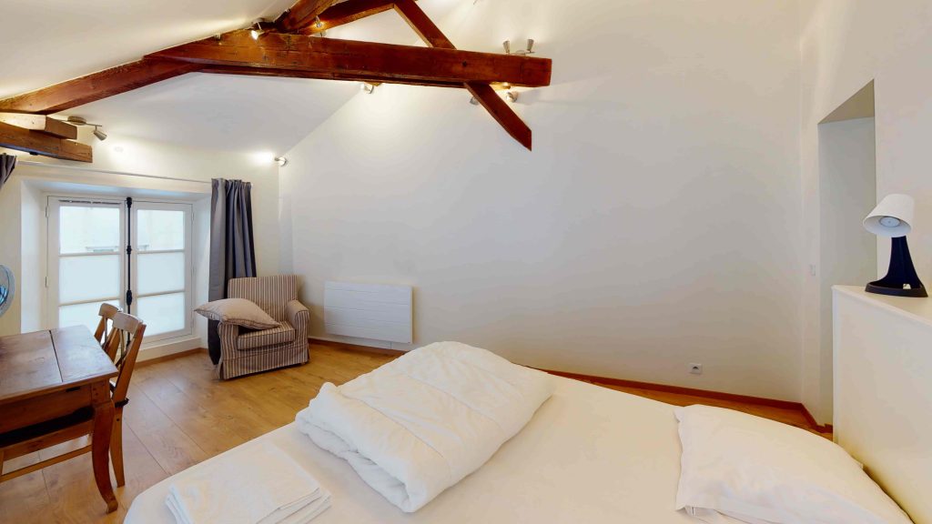 Charmilles_des_Cordeliers_Versailles_Chaleureux_ib_master_chambre_1
