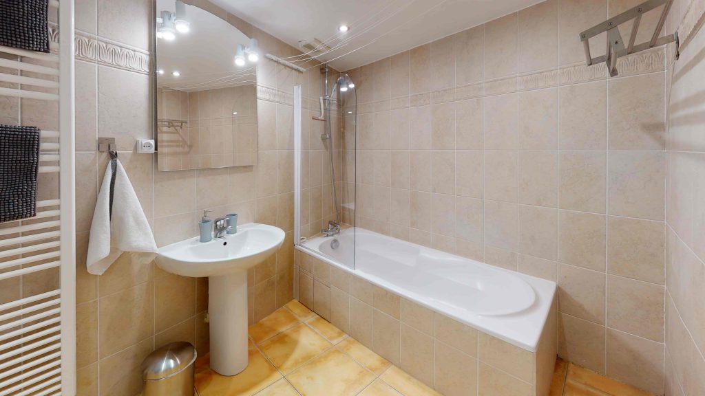 Charmilles_des_Cordeliers_Versailles_Chaleureux_ib_salle_de_bain